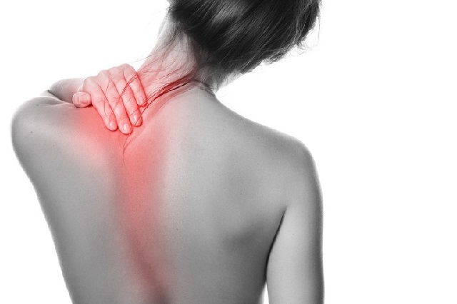 Các triệu chứng đau vai gáy và cách massage