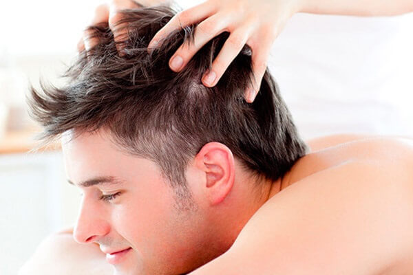 Massage đầu giúp kích thích quá trình mọc tóc