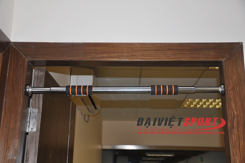 Câu chuyện thần kỳ về xà đơn treo tường